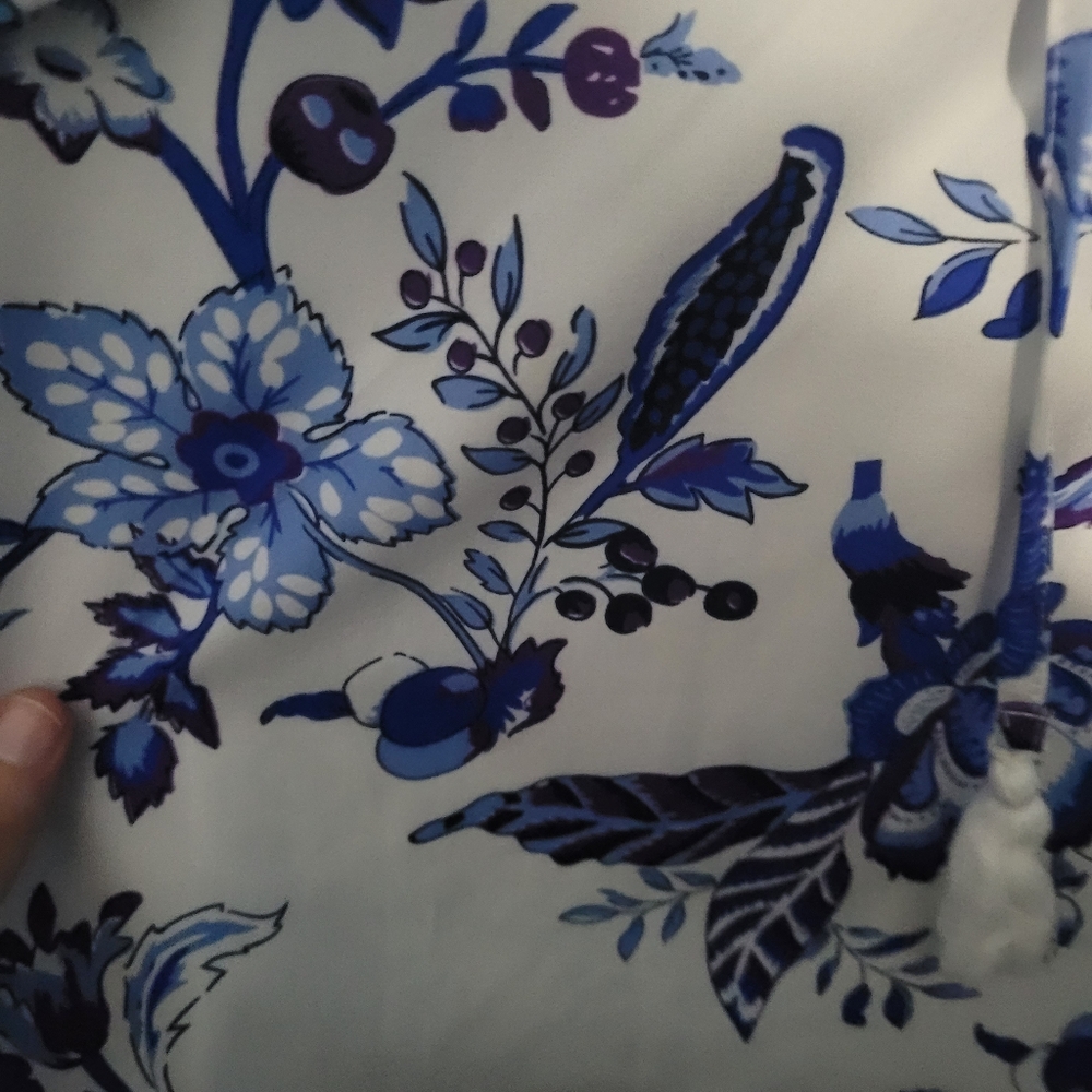 Blue Floral Women's Blouse - Picture 5 of 7